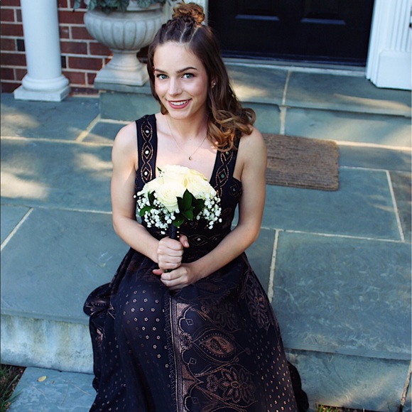 Meet your Posher, Sadie - Picture 4 of 4